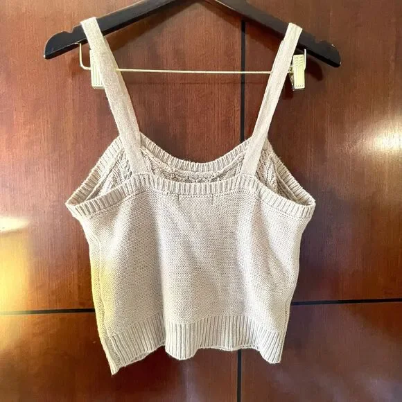 Almost Famous Women's Shirt Acrylic Cream Knit Tank Top Sweater Size M - Picture 3 of 7